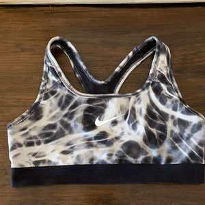 Girls Nike Sports Bra